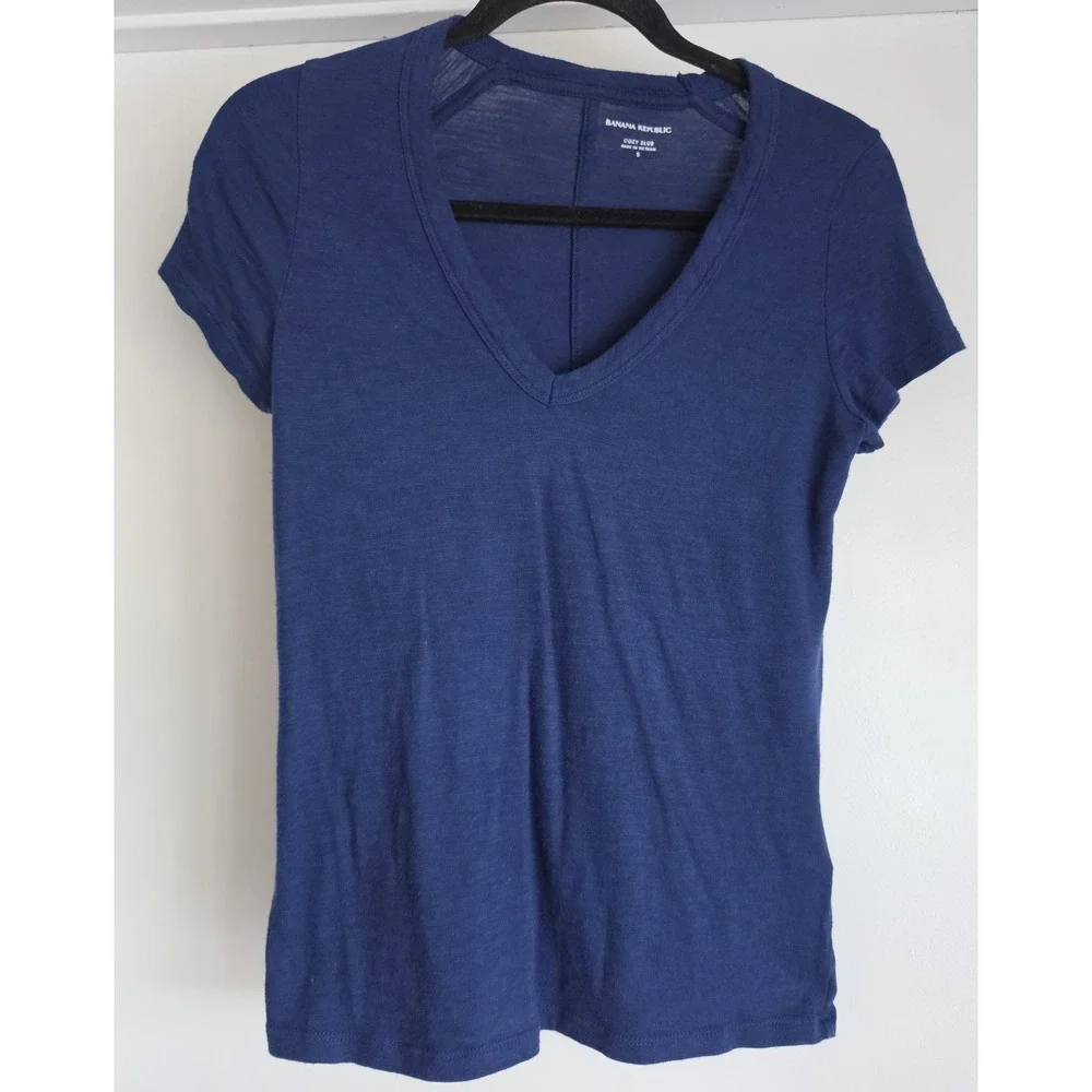 Banana Republic Women's V-Neck T-Shirt S Blue Short Sleeve Casual Cotton Tee